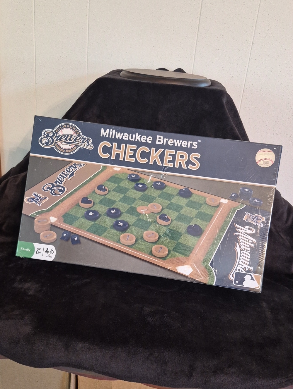 Still Sealed in Box Milwaukee Brewers Checkers Checker Board Set Game